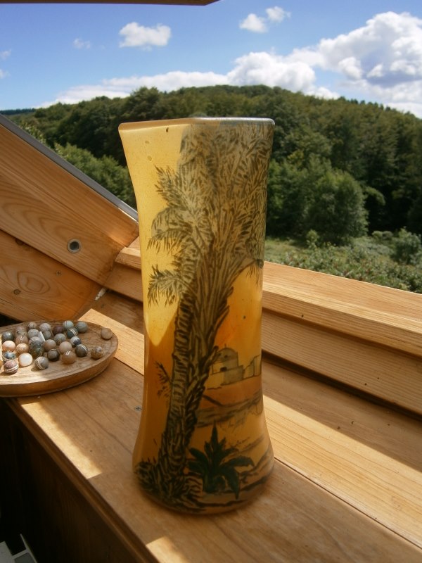 французская стеклянная ваза. Эмаль Арт Нуво