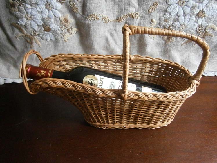 плетеная французская подставка под бутылку вина