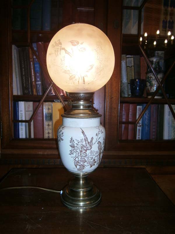 Антикварная настольная фарфоровая лампа. Арт Нуво