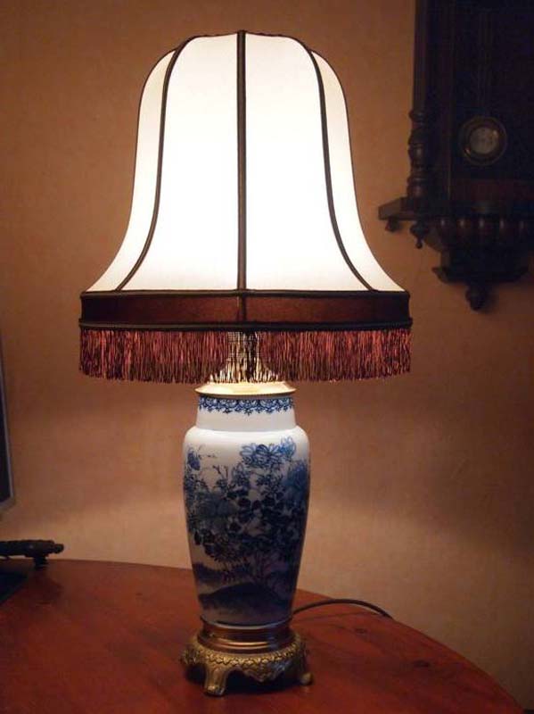 Антикварная французская фарфоровая лампа
