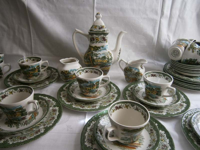 Английский чайный сервиз Royal Tudor