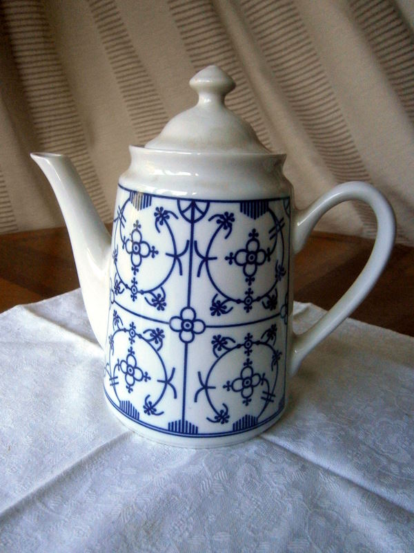 Немецкий фарфор Indish Blau. Кофейник