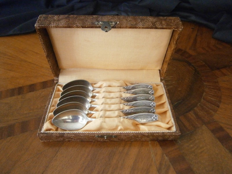 Антикварные чайнве ложки. Посеребрение. 