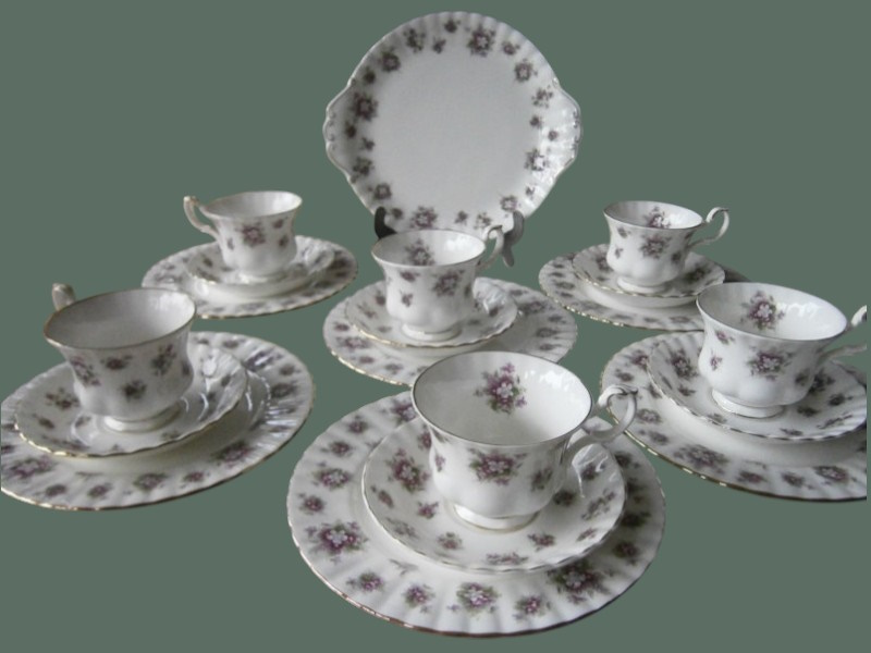 Английский чайный кофейный сервиз Royal Albert