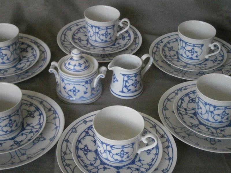 Немецкий чайно кофейный сервиз Indisch Blau