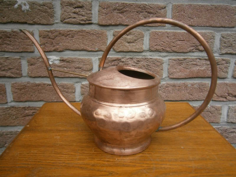 Медная лейка для цветов